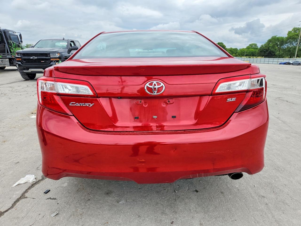 2014 Toyota Camry Se - Image 6