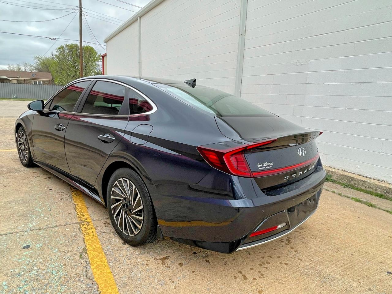 2021 Hyundai Sonata Hybrid - Фото 3