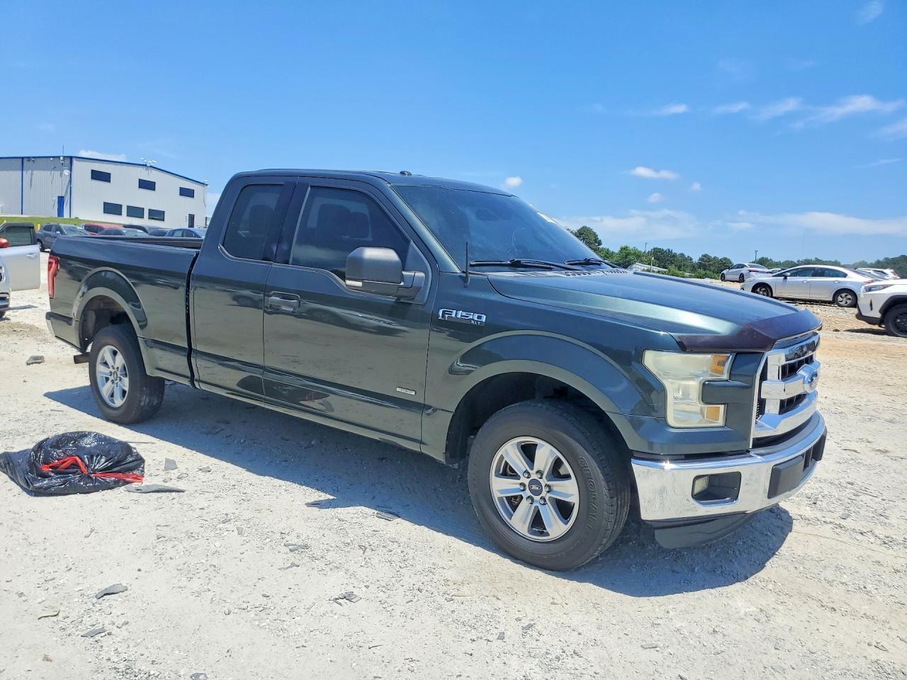2015 Ford F150 Super Cab - Image 4