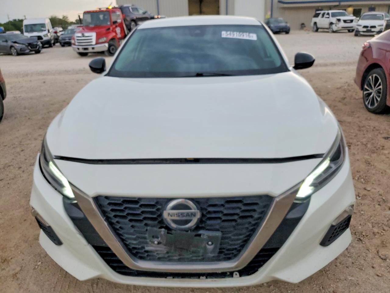 2020 Nissan Altima Sr - Фото 5