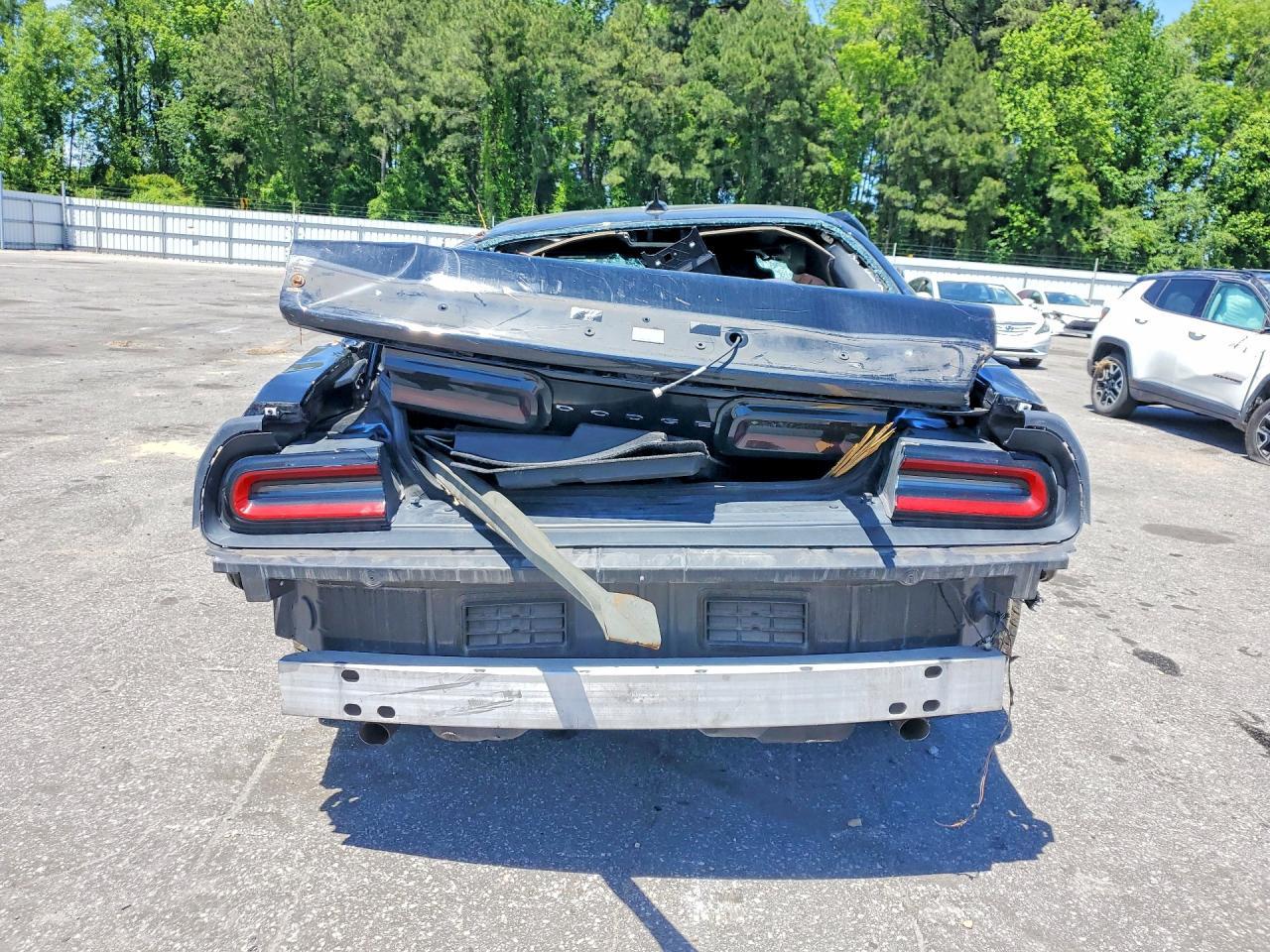 2016 Dodge Challenger Sxt - Image 6