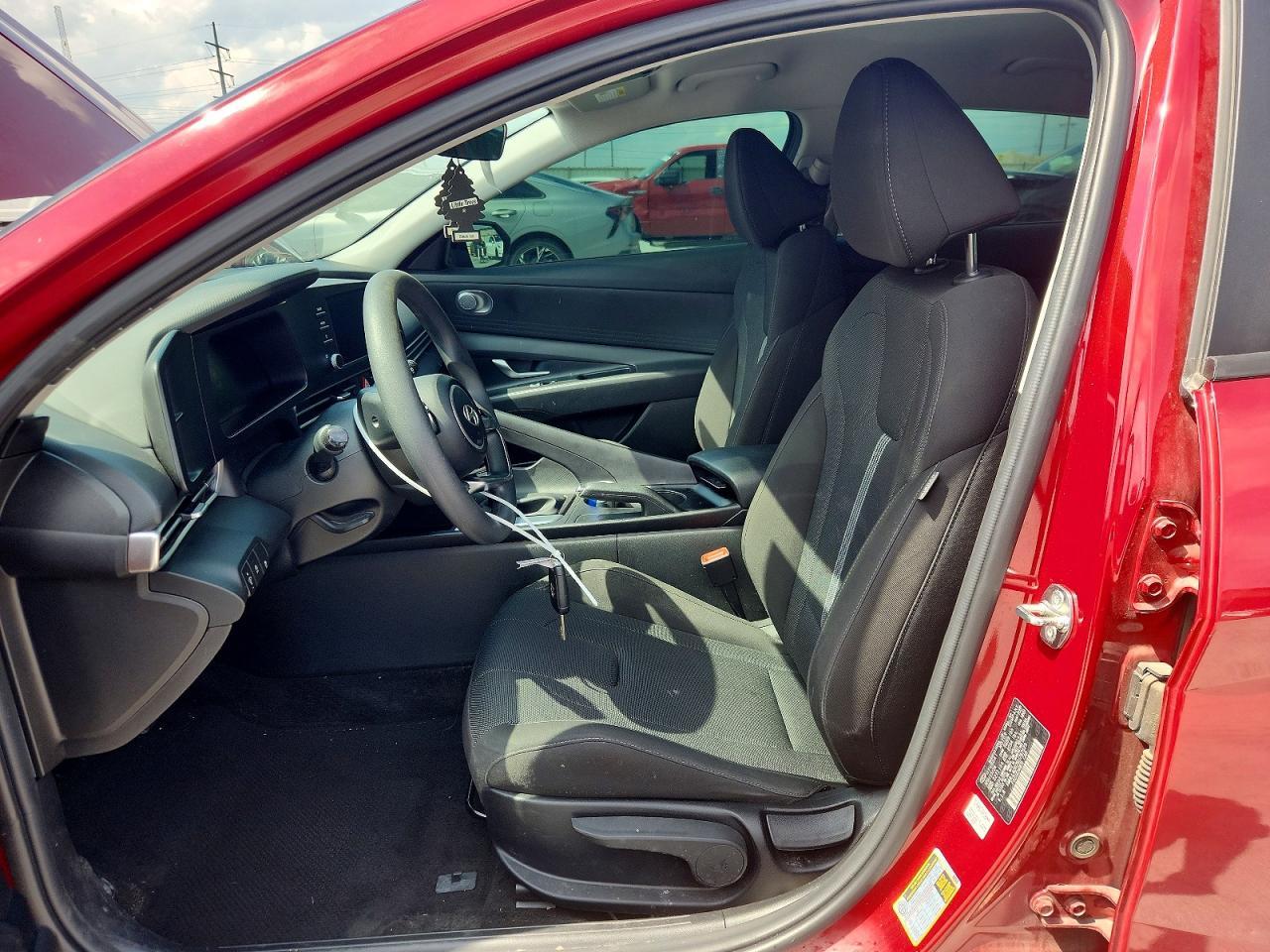 2024 Hyundai Elantra Se - Image 7