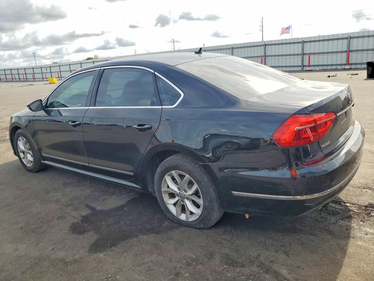 2016 Volkswagen Passat S - Image 2