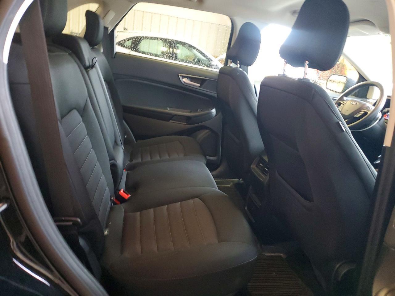 2024 Ford Edge Se - Image 6