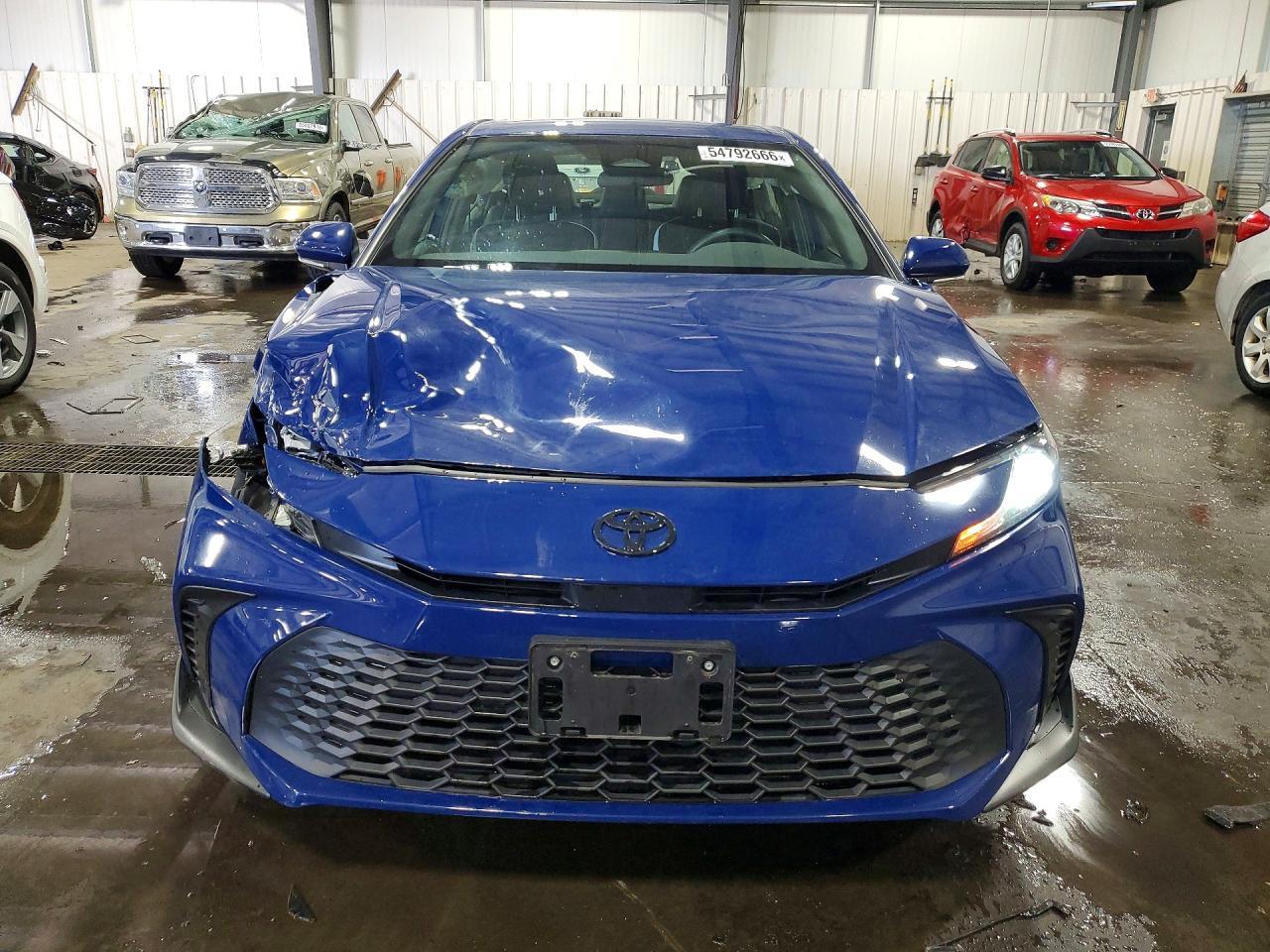 2025 Toyota Camry Se - Фото 5