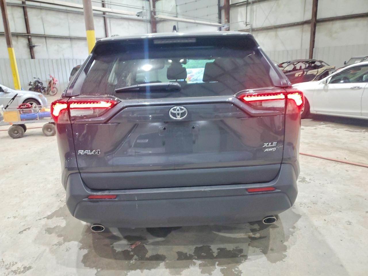 2025 Toyota Rav4 Xle - Image 6