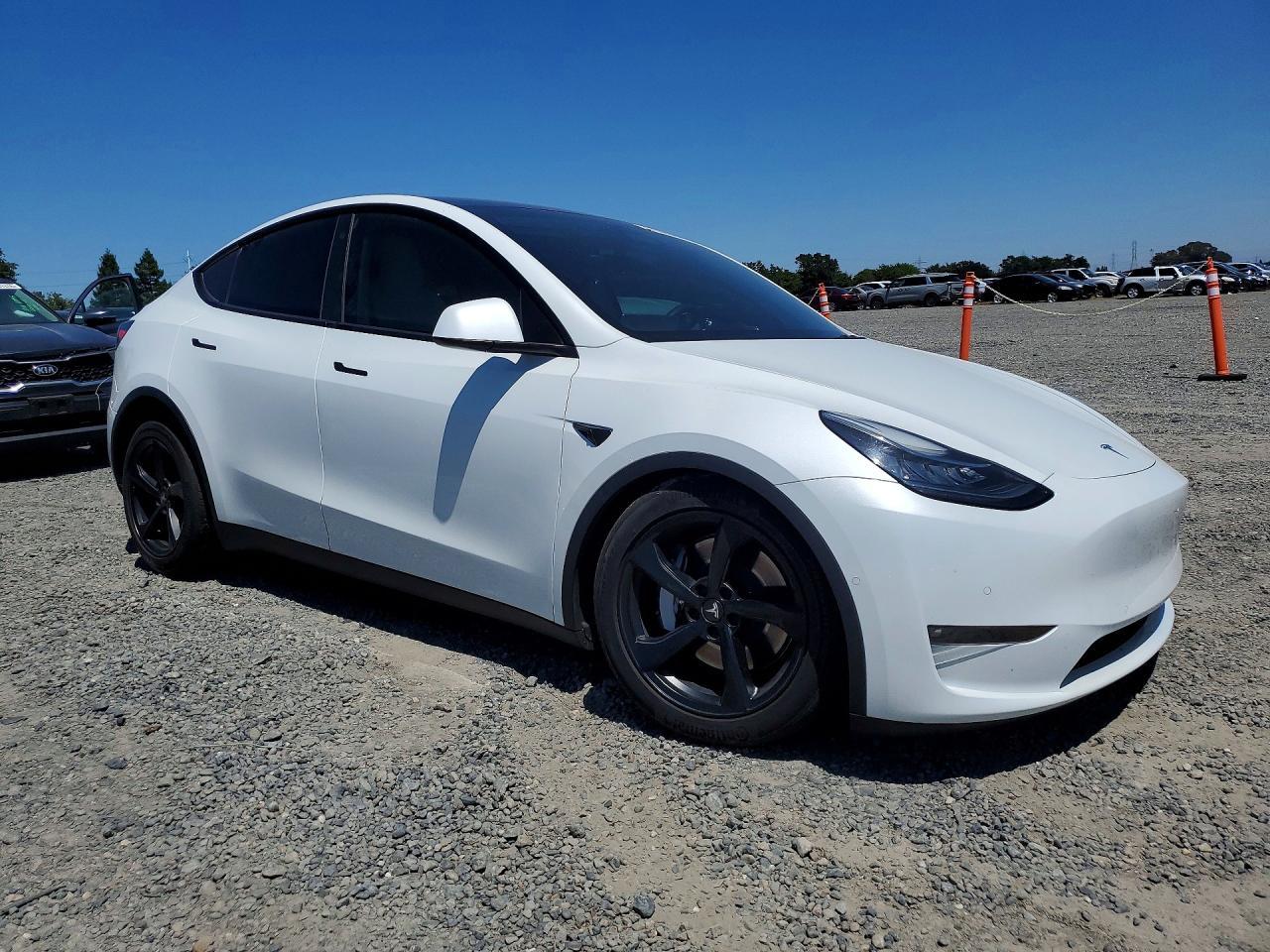 2021 Tesla Model Y - Image 4