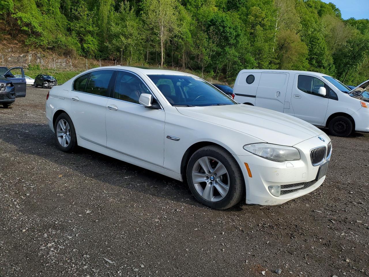 2013 BMW 528 Xi - Image 4