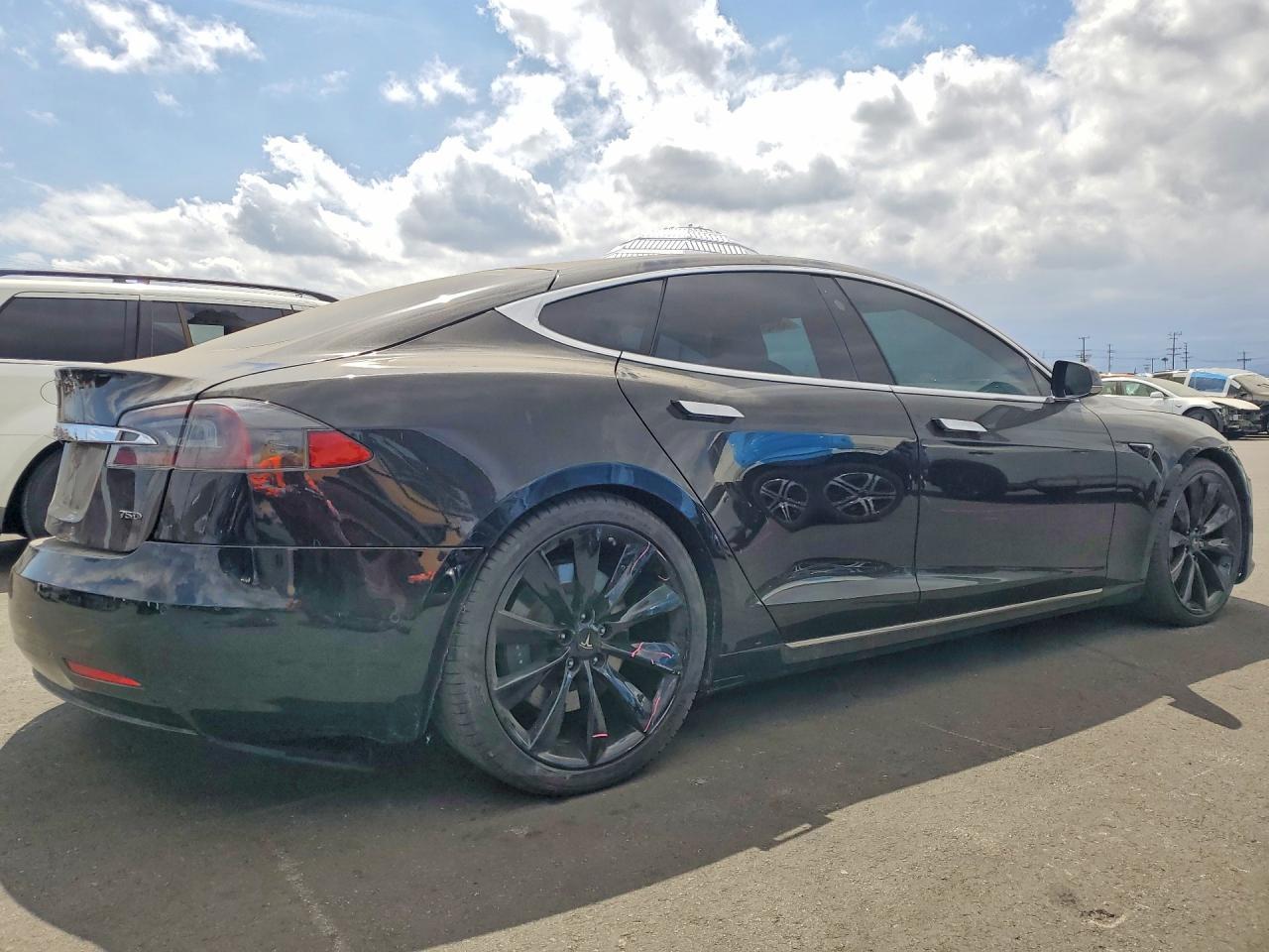 2018 Tesla Model S - Фото 3