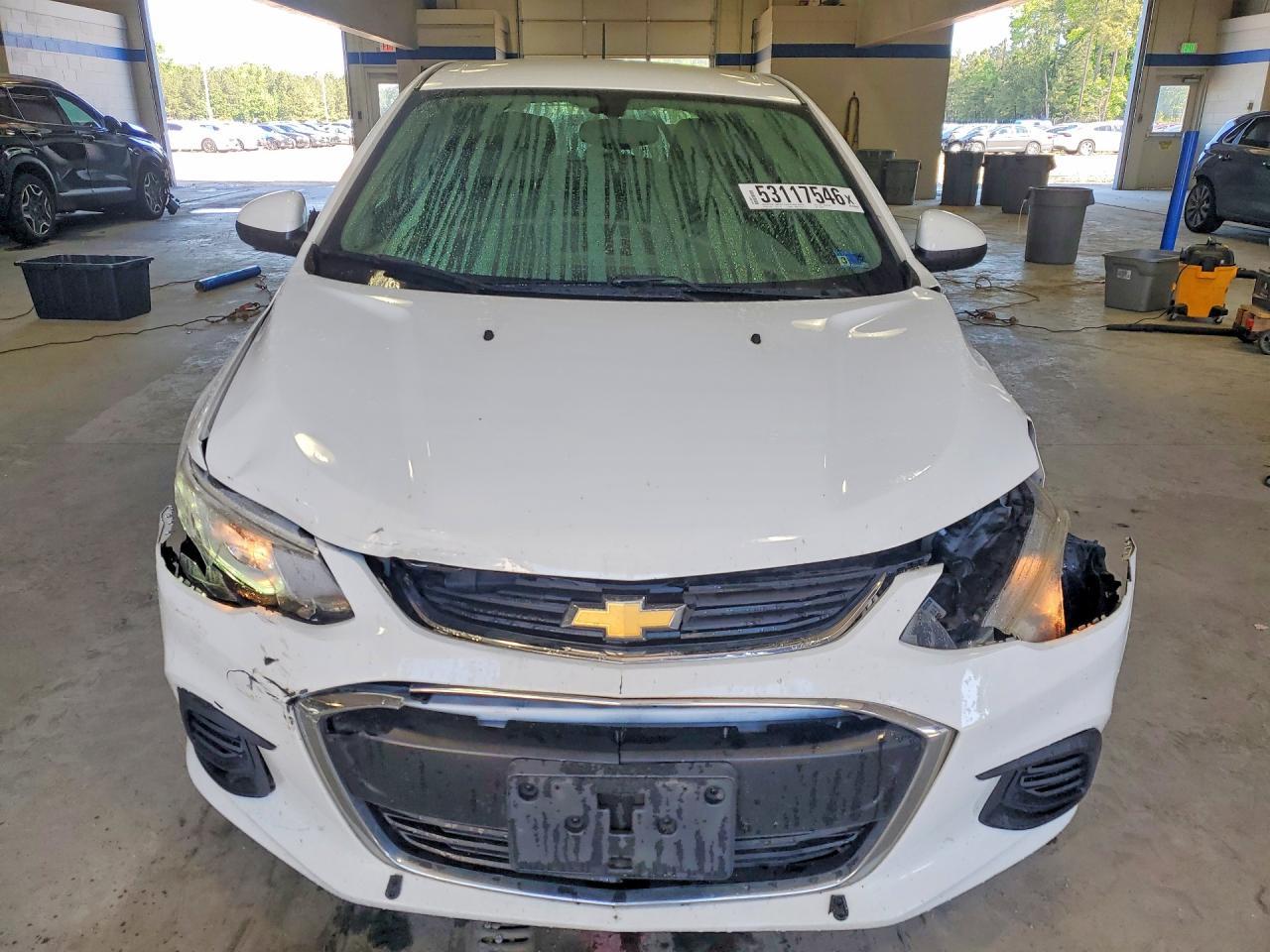 2017 Chevrolet Sonic - Фото 5
