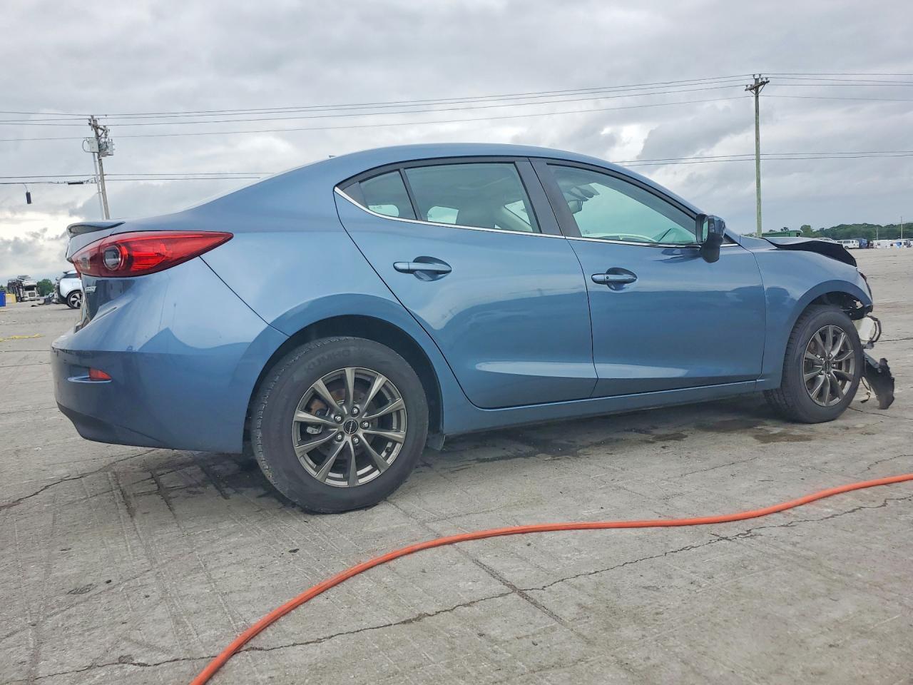 2016 Mazda 3 Touring - Image 3
