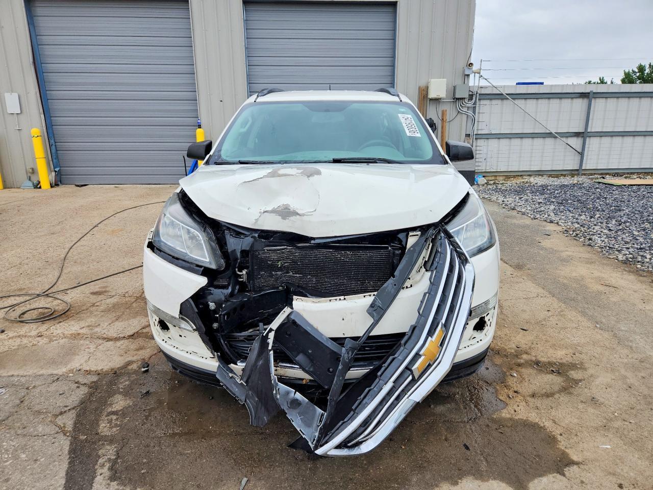 2015 Chevrolet Traverse Ls - Фото 5