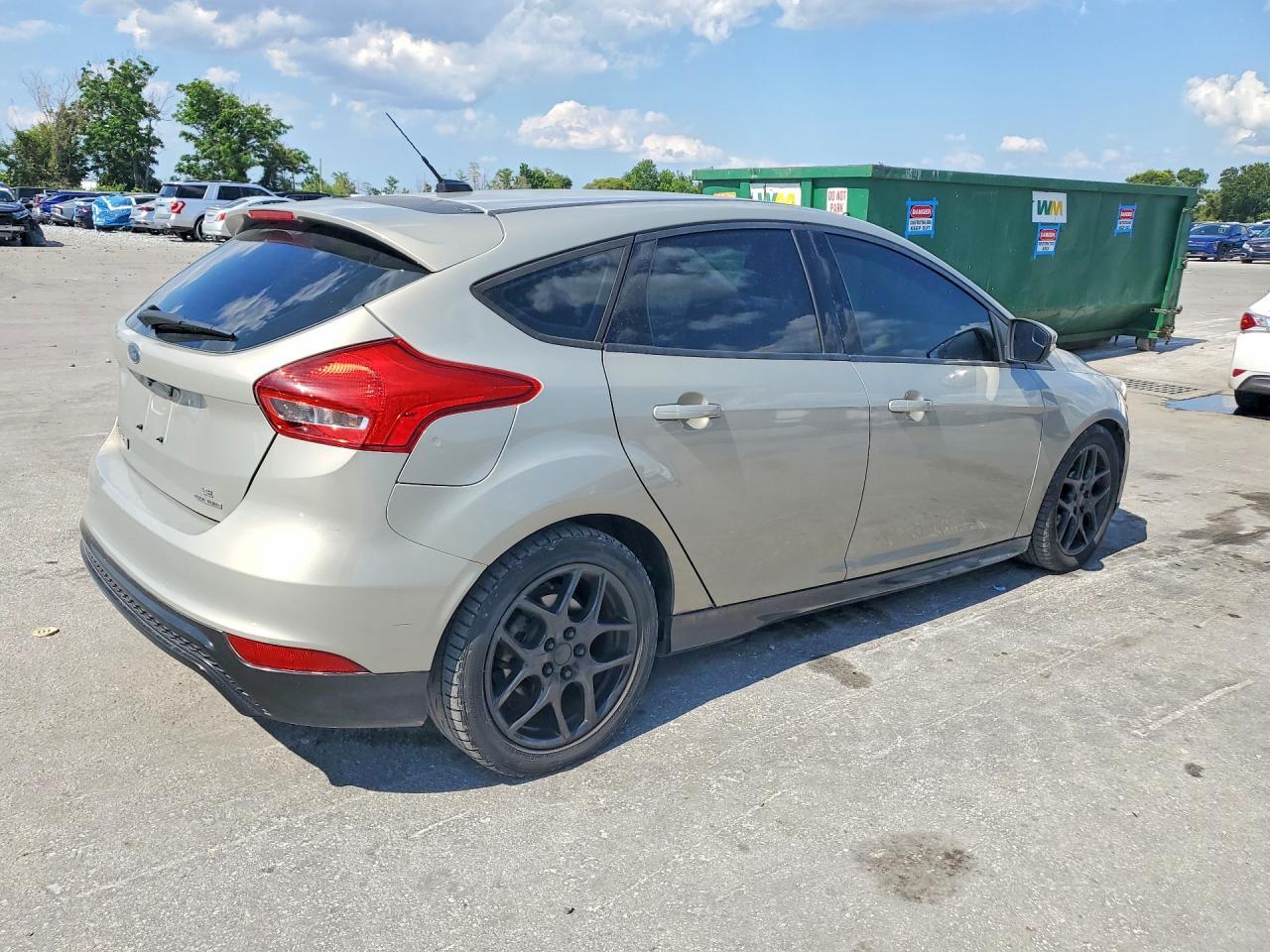 2016 Ford Focus Se - Фото 3