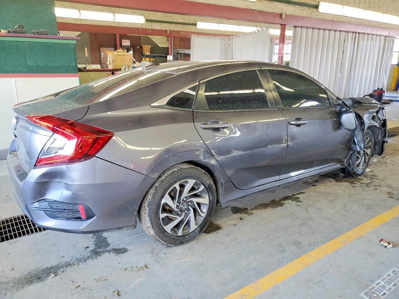 2018 Honda Civic Ex - Фото 3