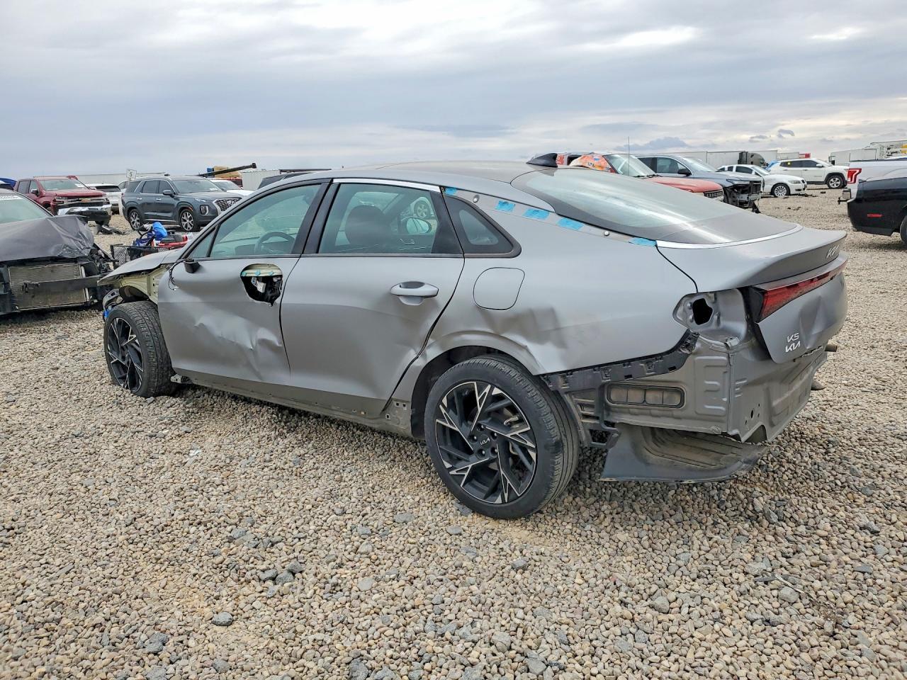 2025 Kia K5 Gt Line - Image 2