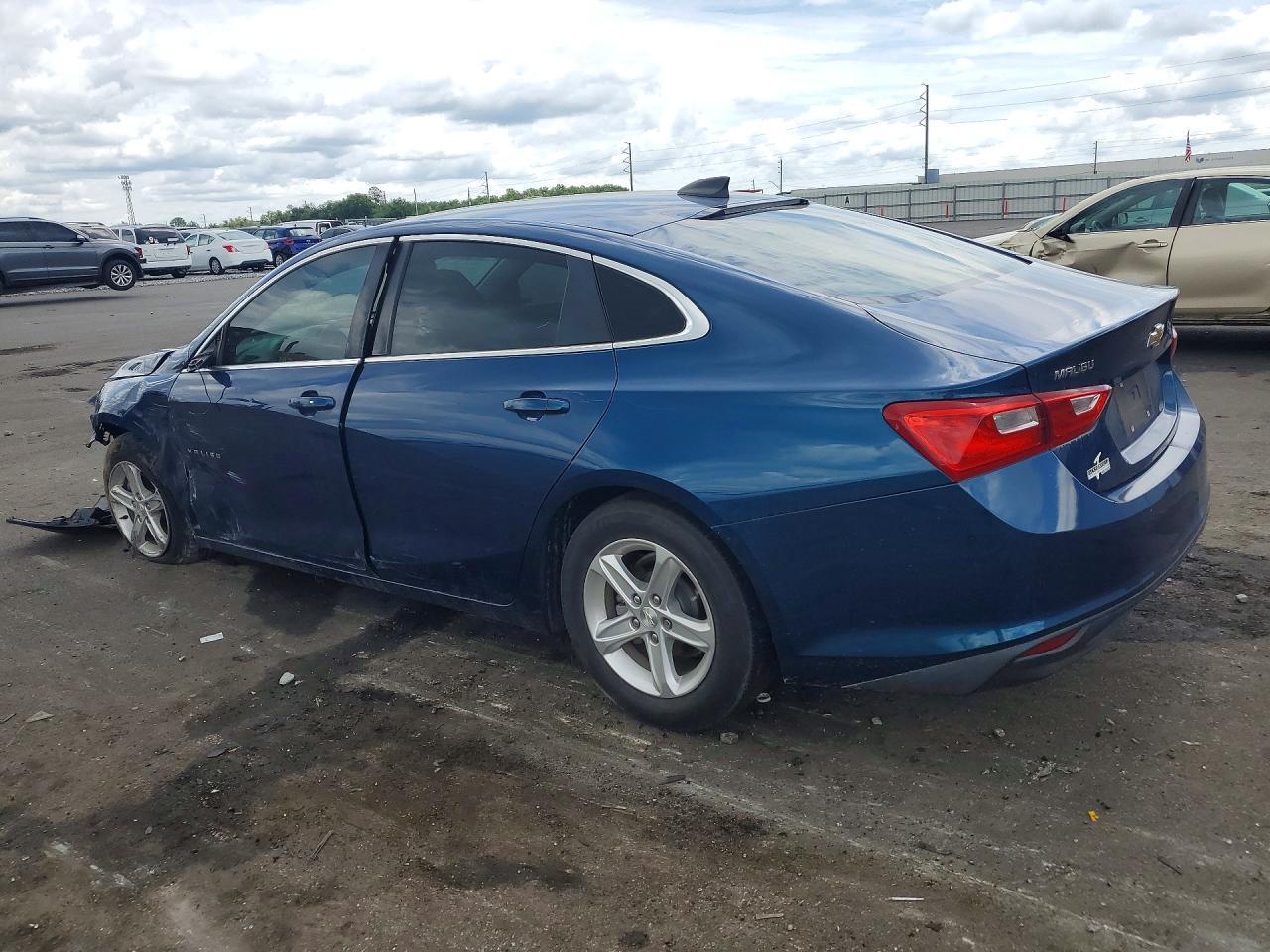 2019 Chevrolet Malibu Ls - Фото 2