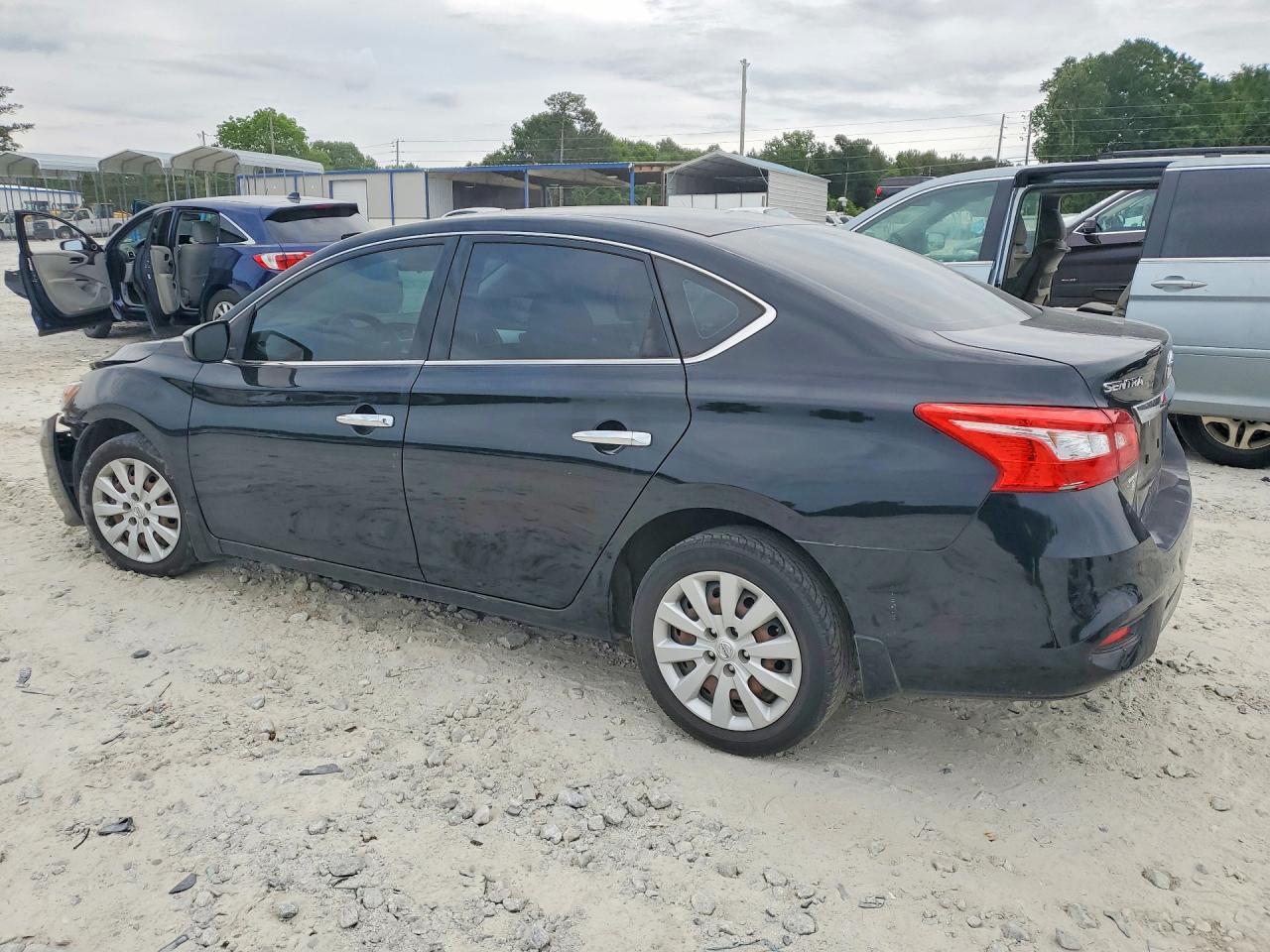 2018 Nissan Sentra S - Фото 2