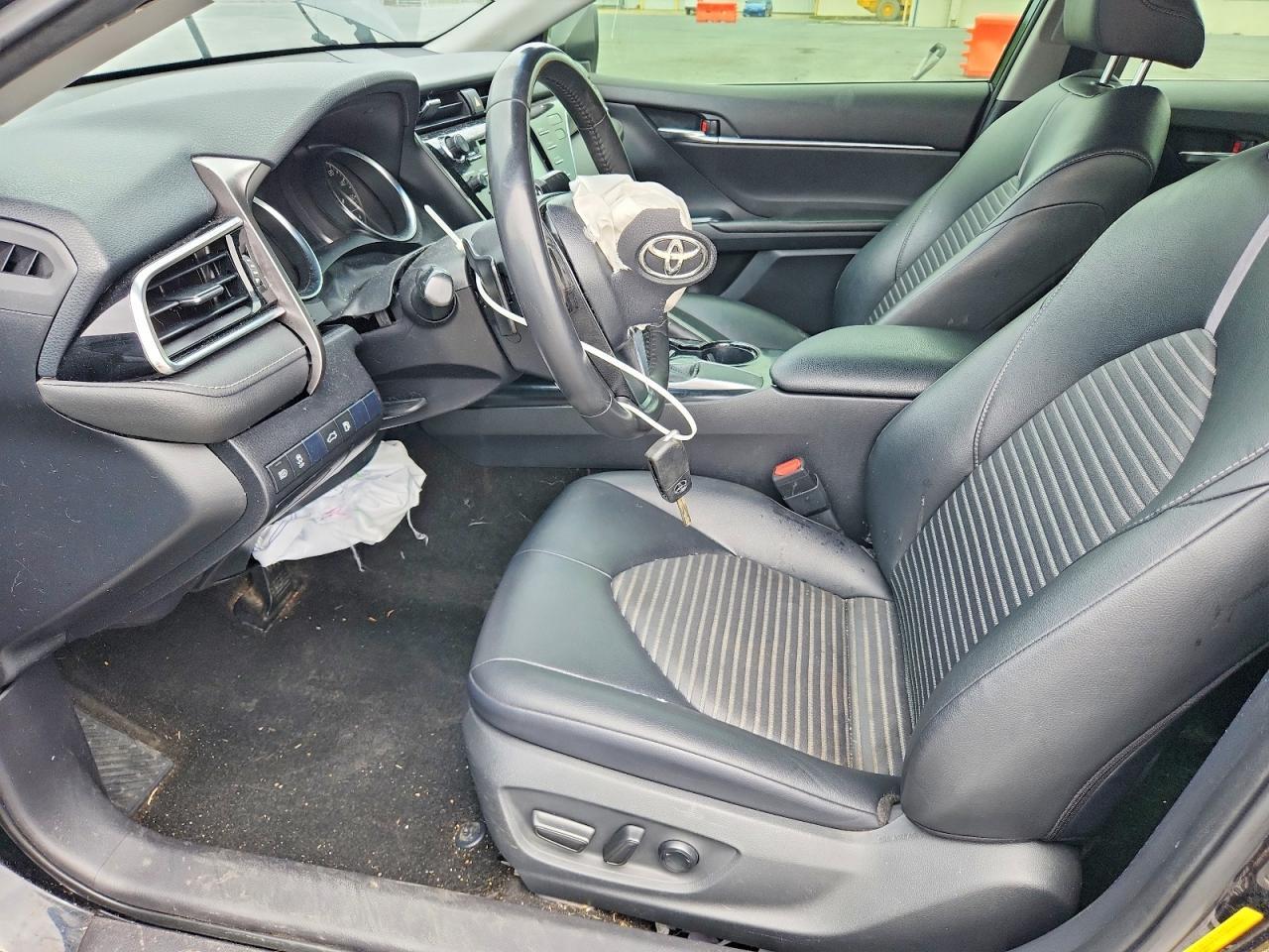 2018 Toyota Camry Se - Image 7