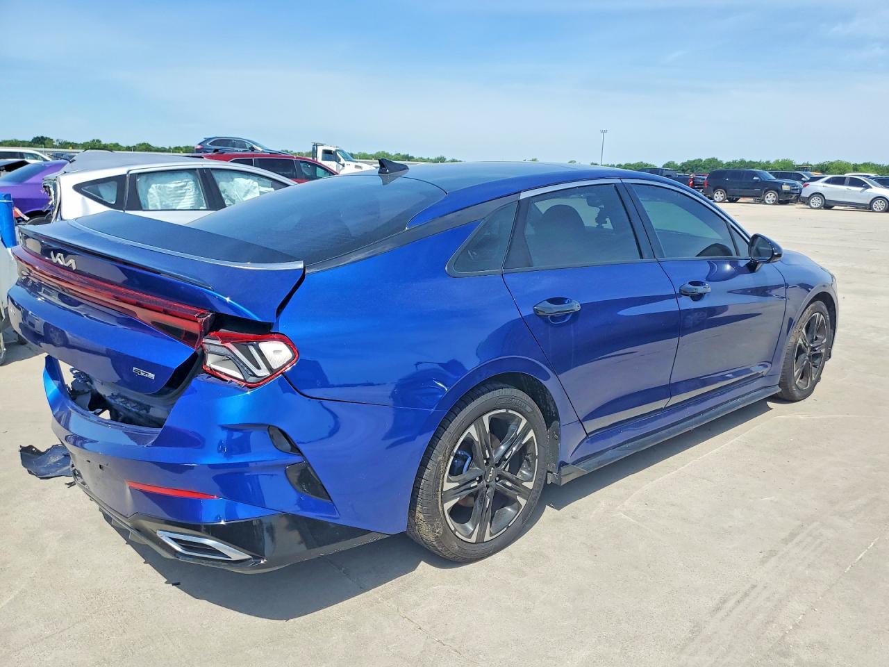 2023 Kia K5 Gt-Line - Фото 3