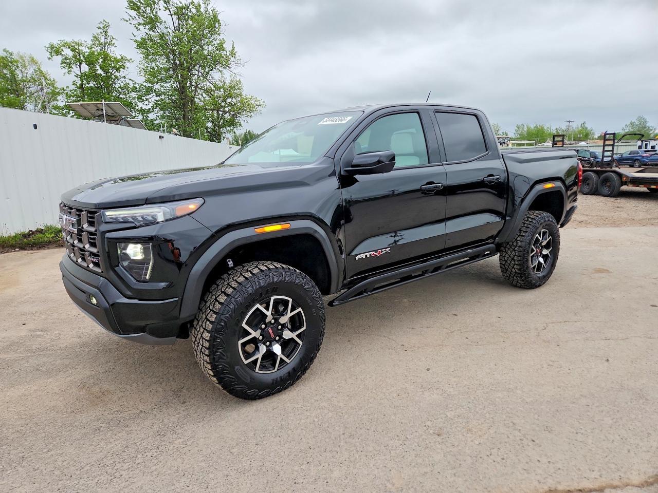 2025 GMC Canyon At4