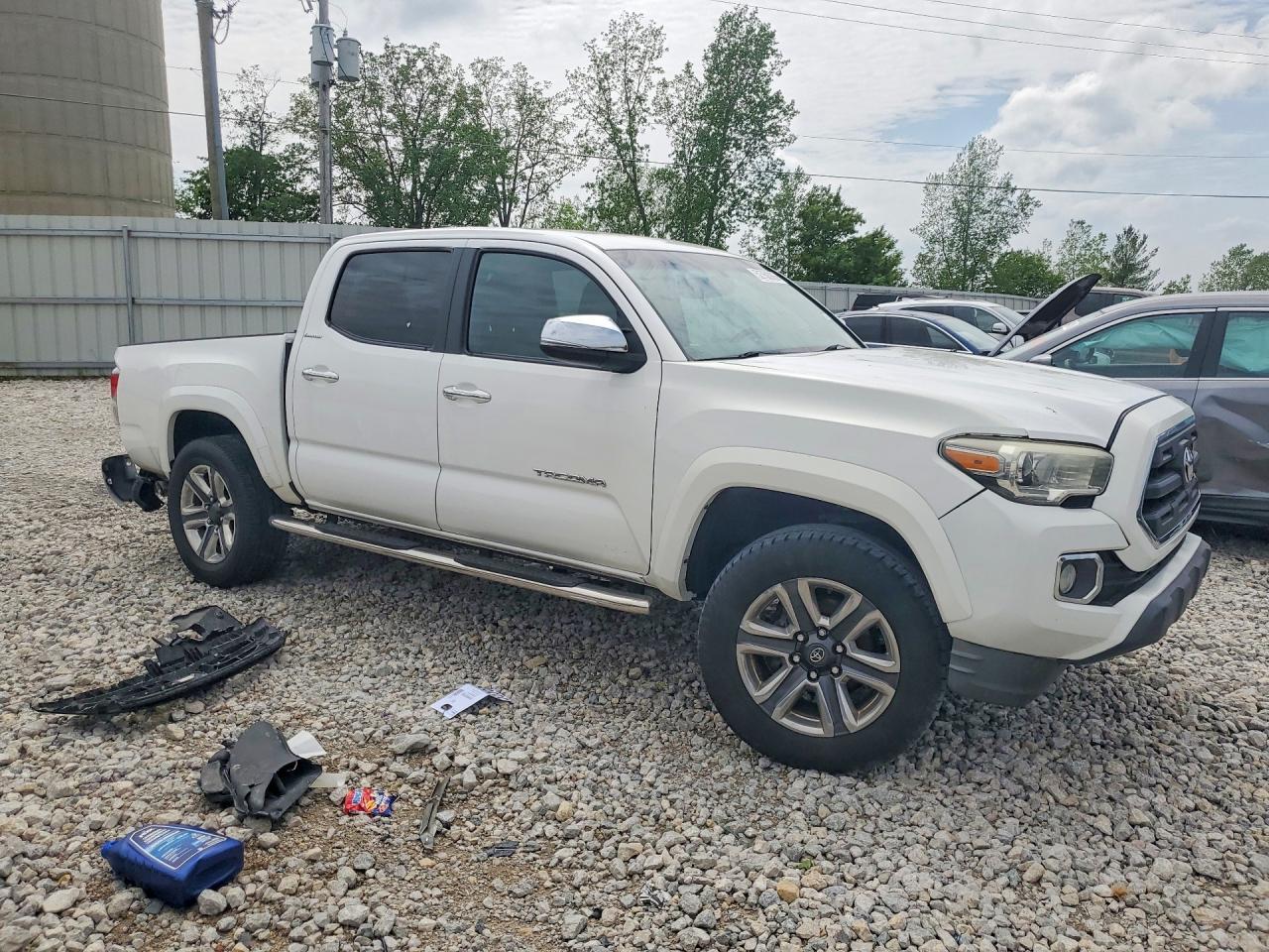 2017 Toyota Tacoma Limited - Фото 4