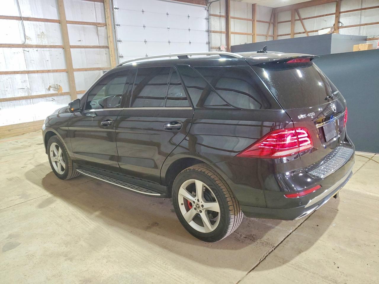 2019 Mercedes-Benz Gle 400 4Matic - Фото 2