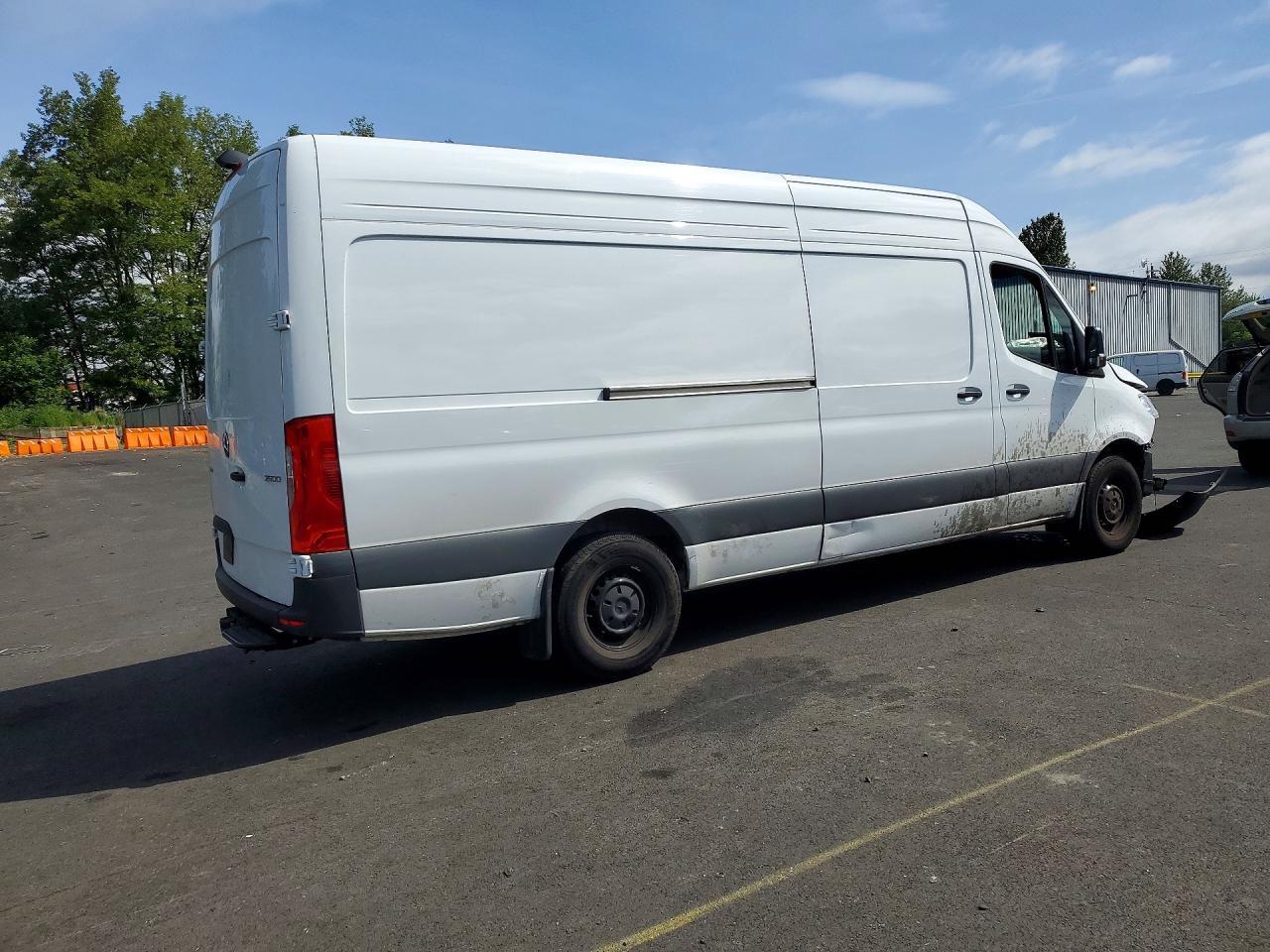 2025 Mercedes-Benz Sprinter 2500 - Image 3