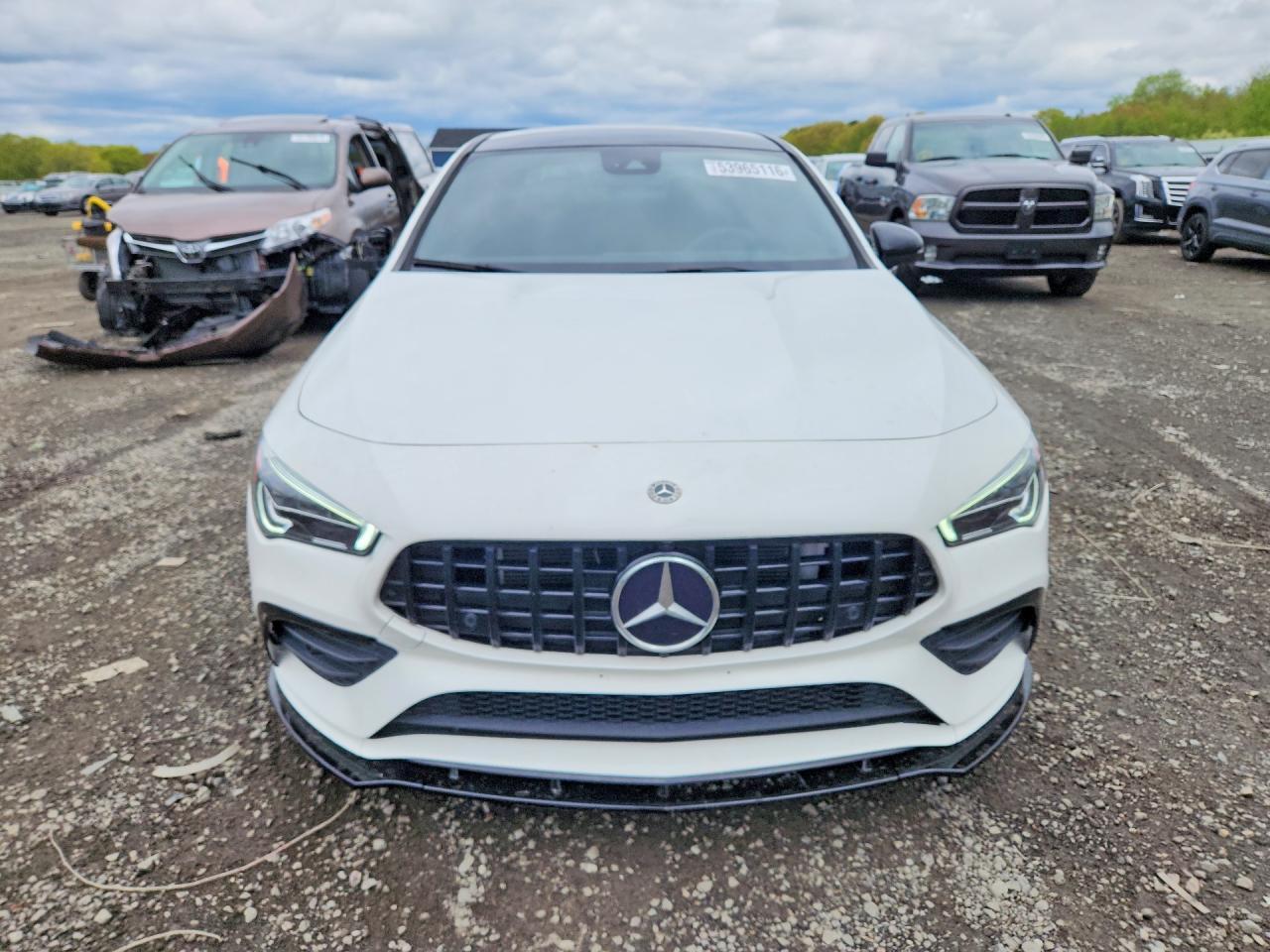 2022 Mercedes-Benz Cla 250 4Matic - Фото 5