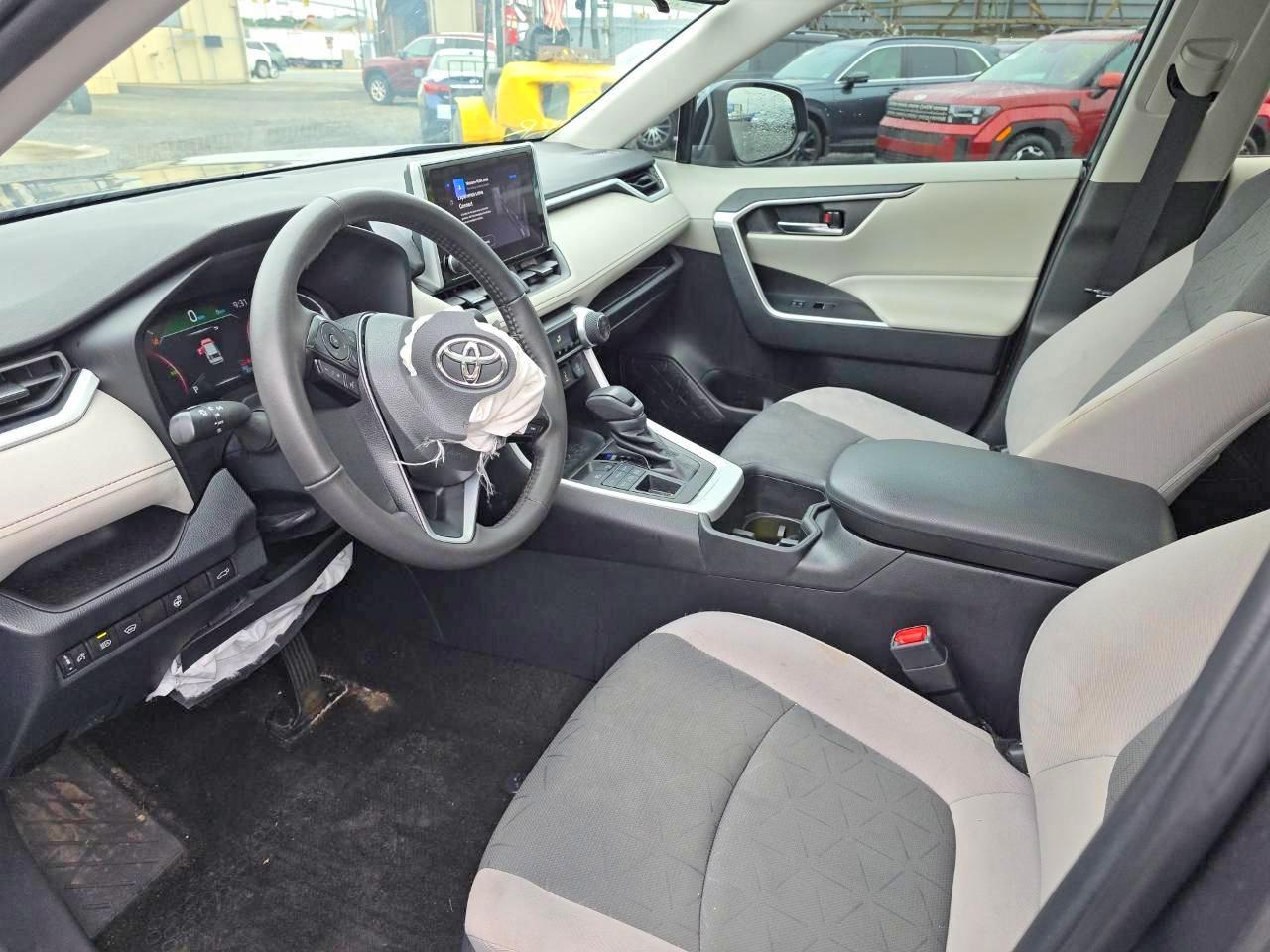 2023 Toyota Rav4 Xle - Image 7