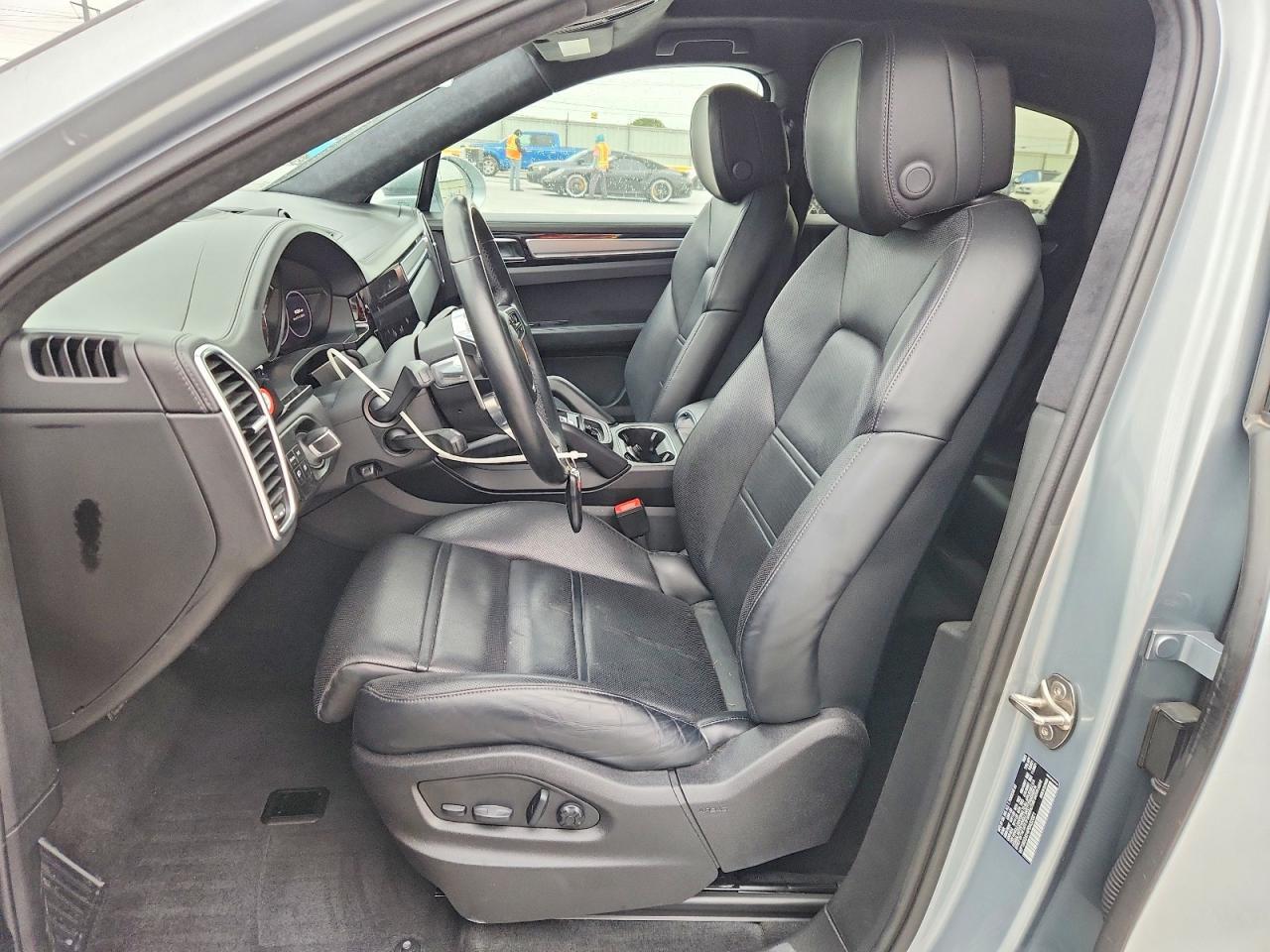 2023 Porsche Cayenne Gts Coupe - Фото 7