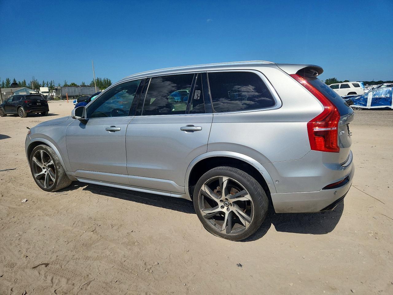 2017 Volvo Xc90 T6 - Фото 2