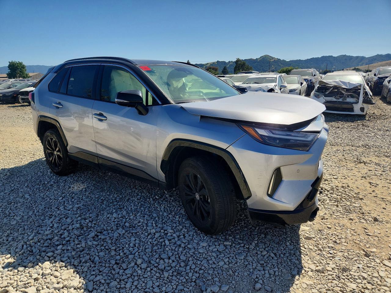 2024 Toyota Rav4 Xse - Image 4