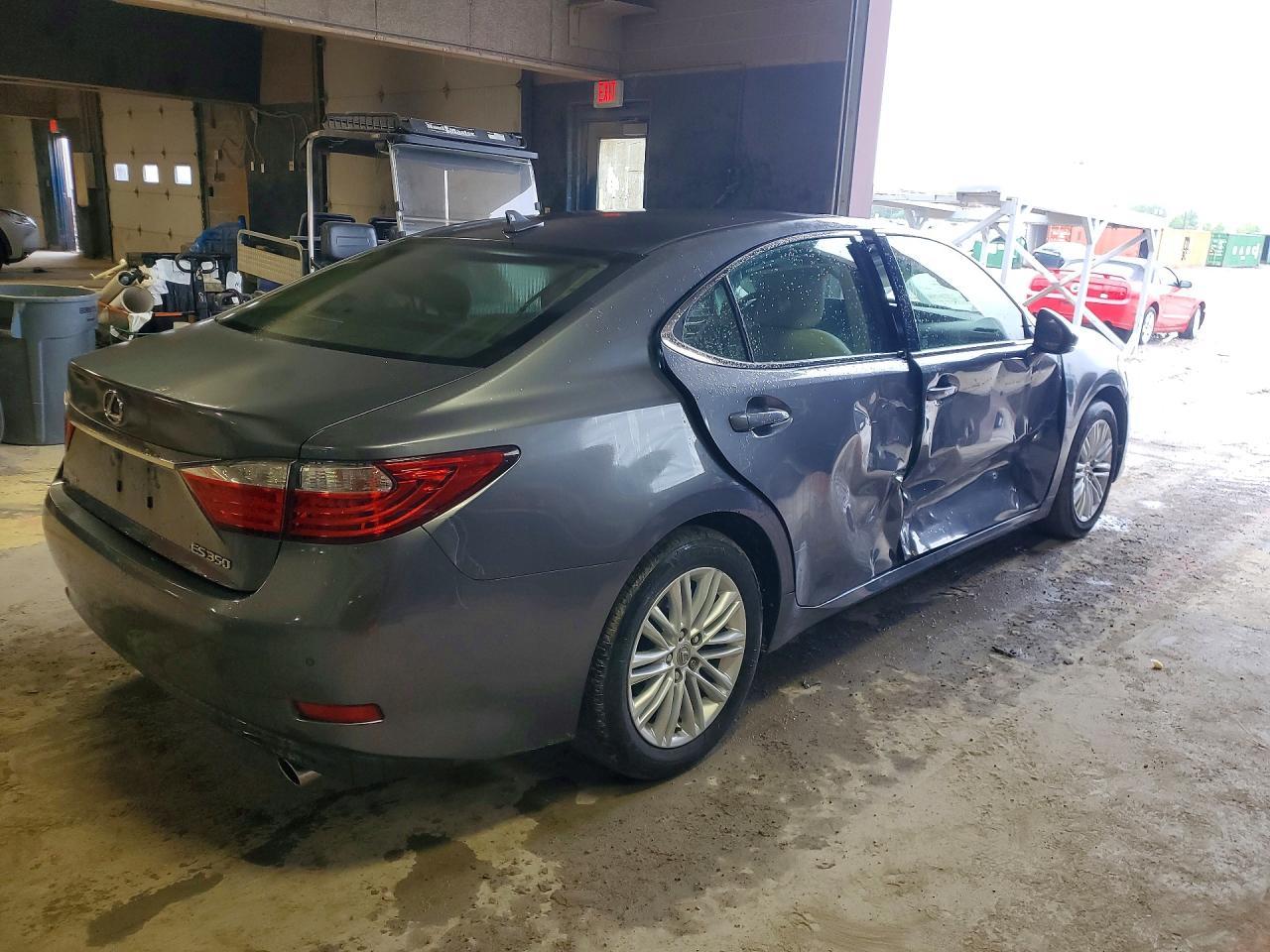 2013 Lexus Es 350 - Image 3