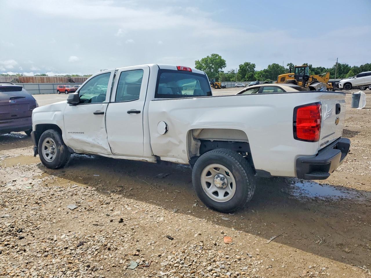 2018 Chevrolet Silverado C1500 - Фото 2