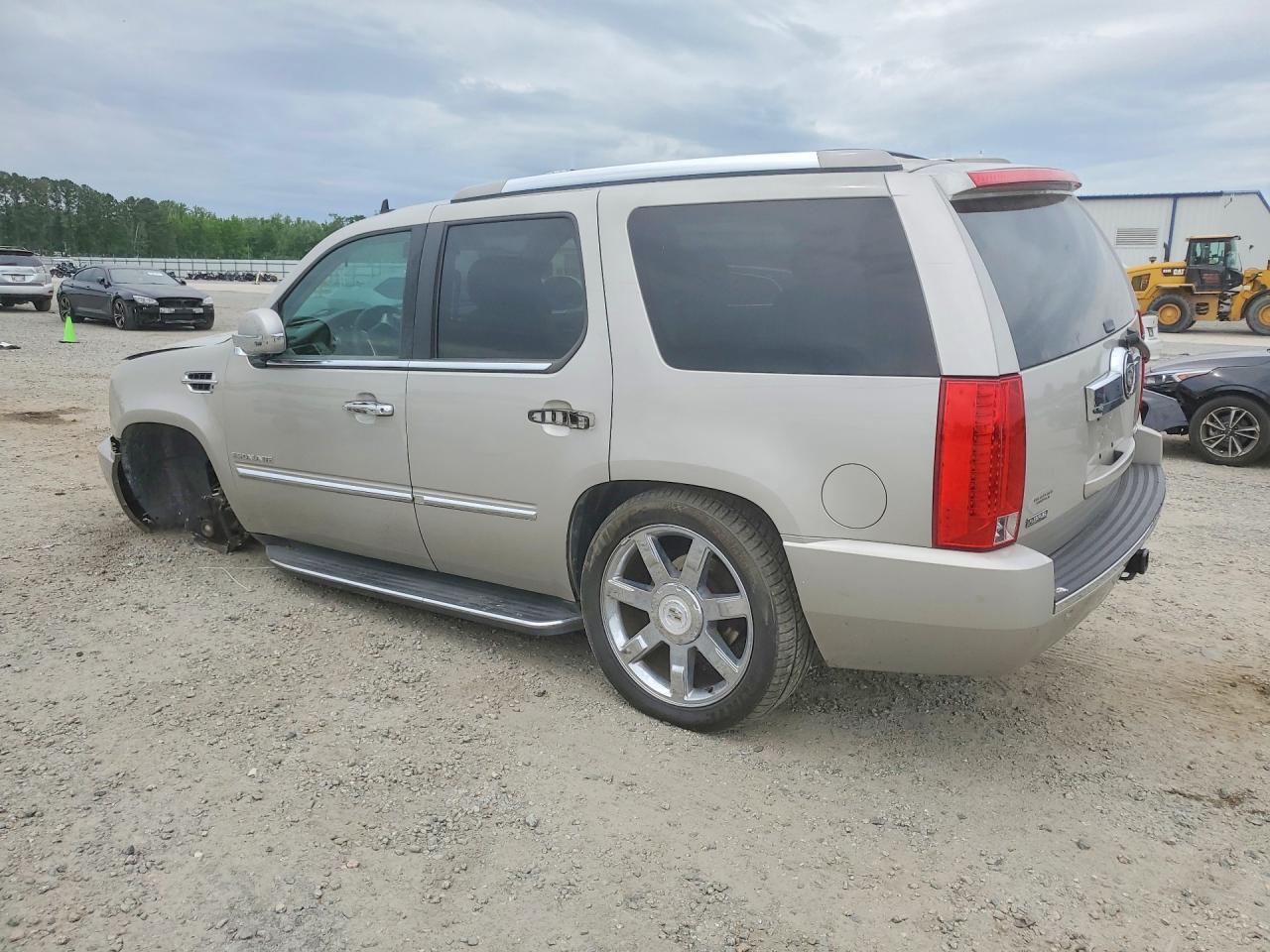 2009 Cadillac Escalade Luxury - Фото 2