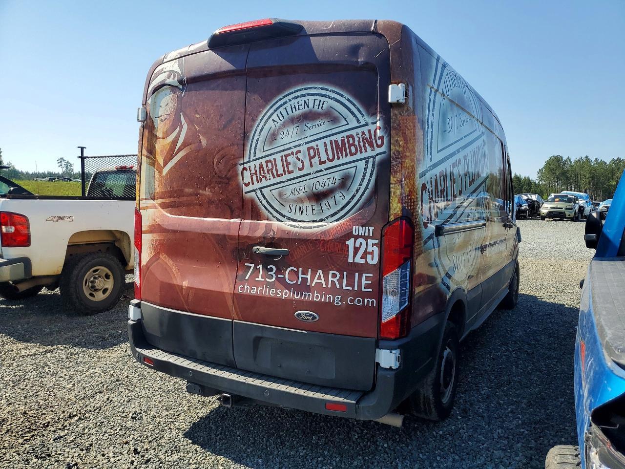 2023 Ford Transit 250 Utility / Service Van - Фото 3