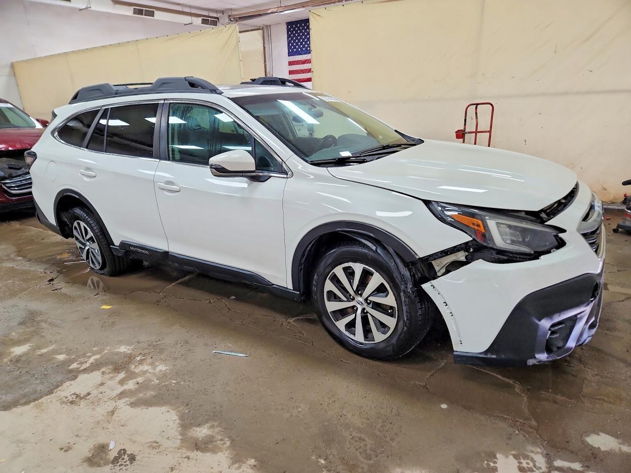 2020 Subaru Outback Premium - Фото 4