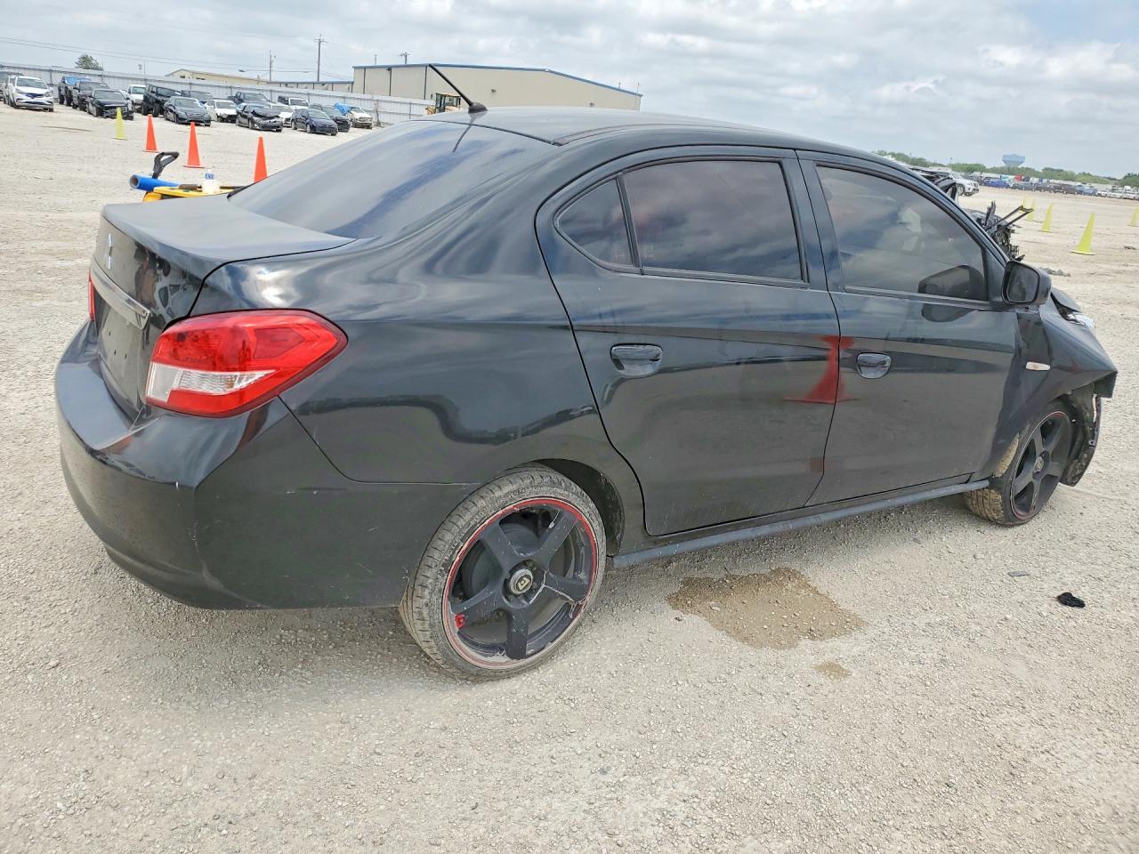 2020 Mitsubishi Mirage - Фото 3