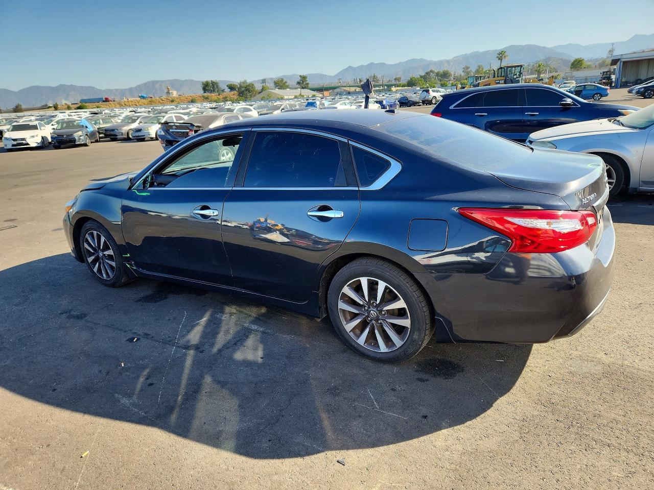 2016 Nissan Altima 2.5 Sv - Фото 2