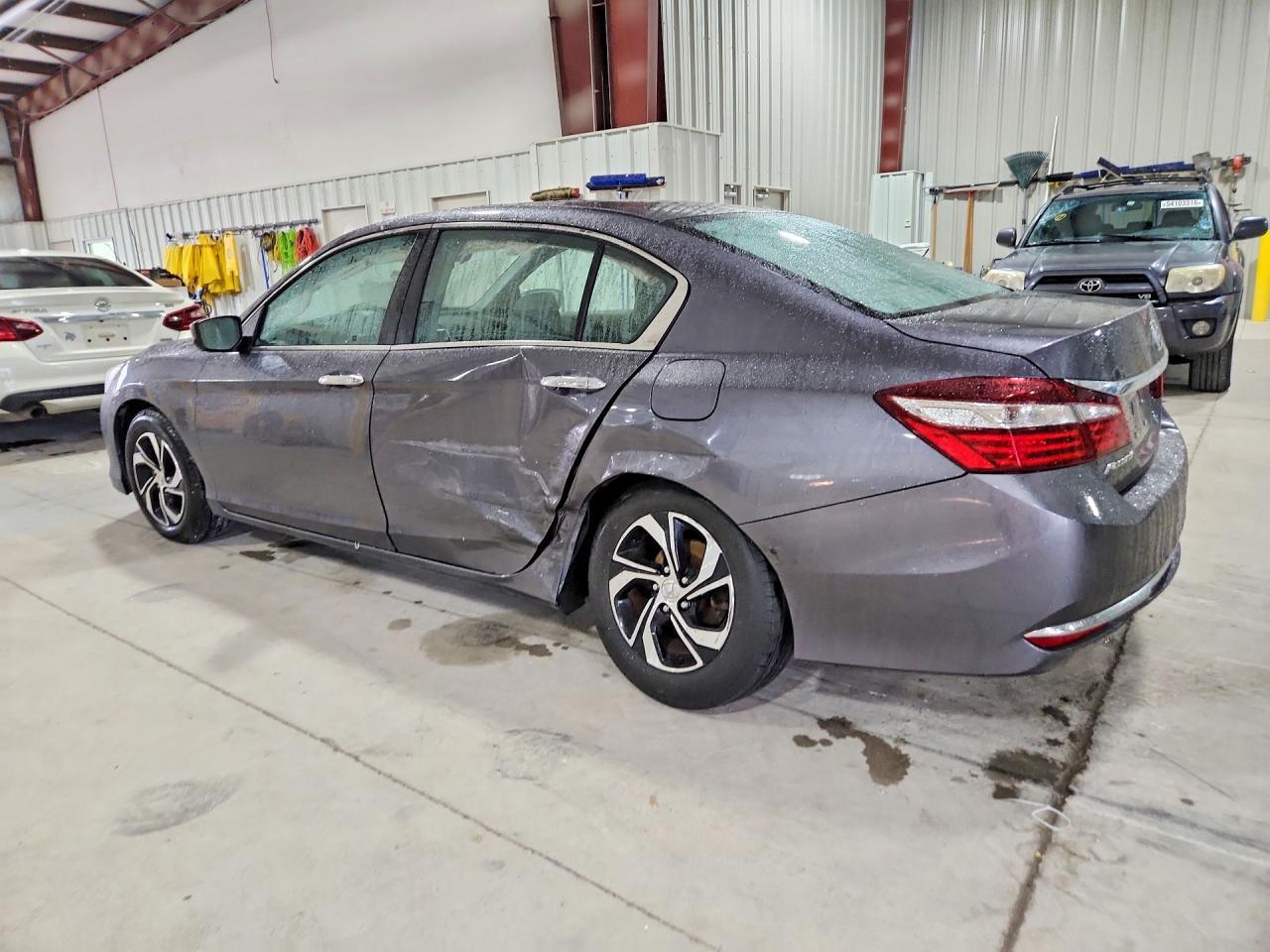 2017 Honda Accord Lx - Фото 2