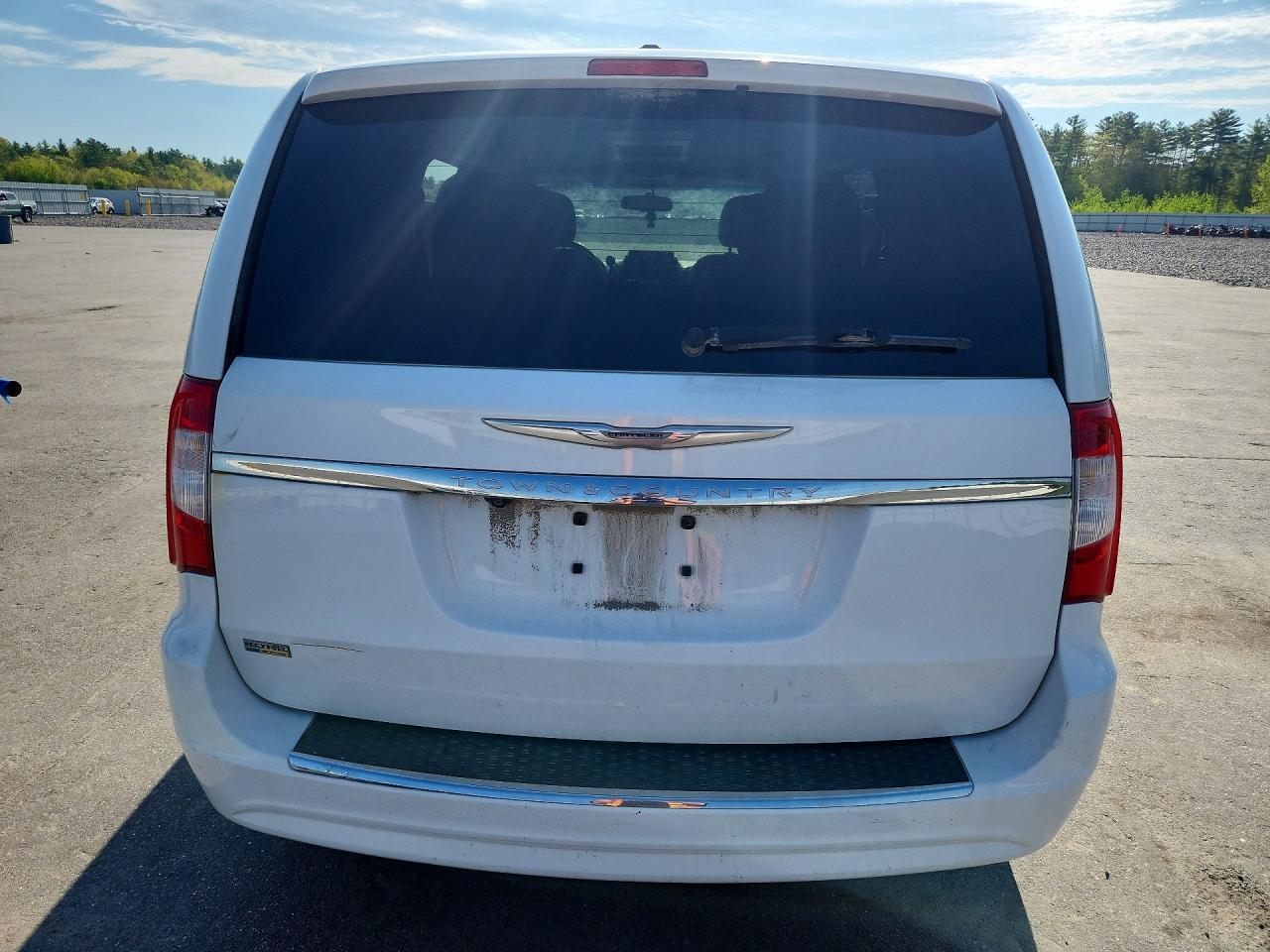 2014 Chrysler Town & Country Touring - Фото 6