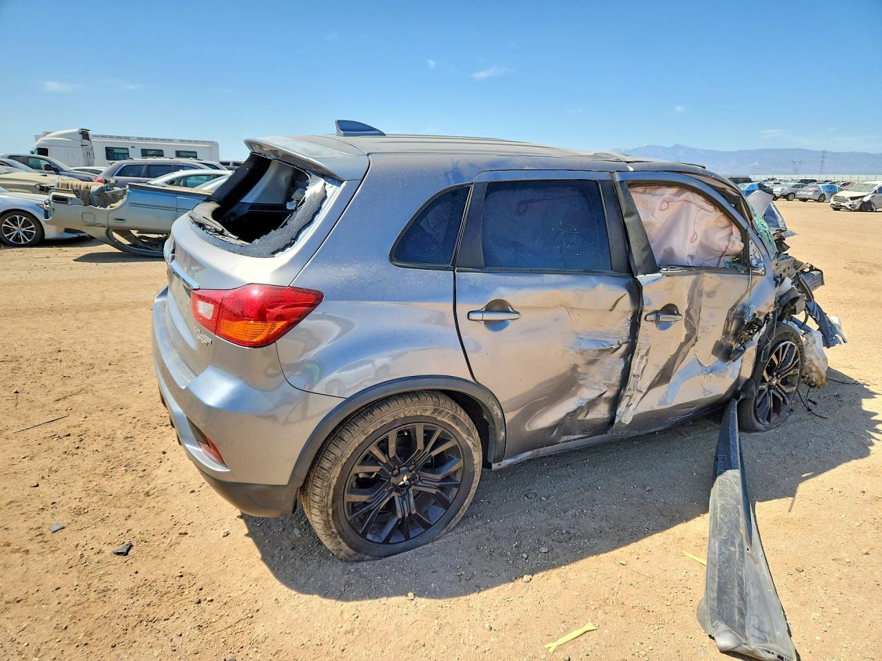 2019 Mitsubishi Outlander Sport Es - Фото 3