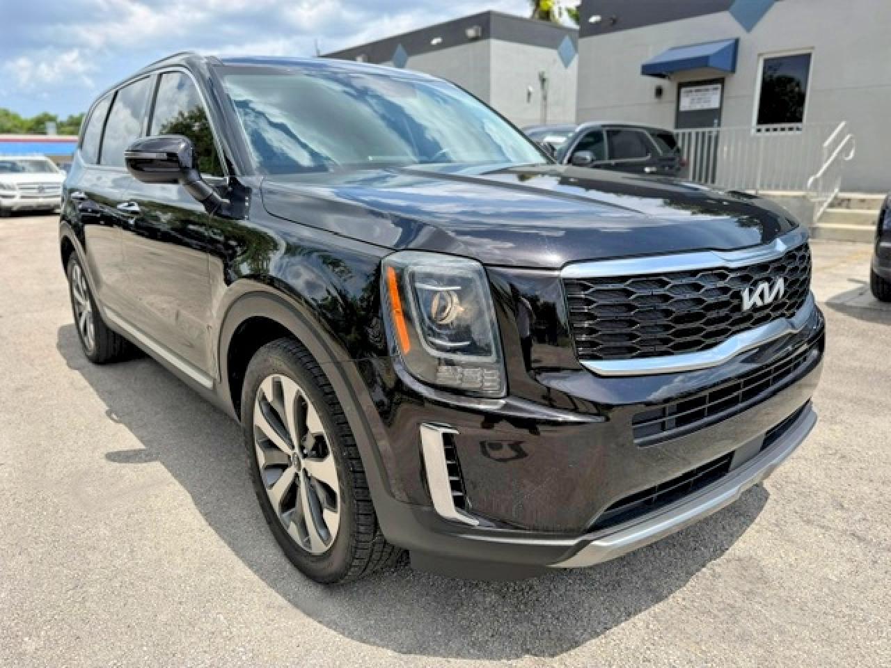 2022 Kia Telluride S - Фото 4
