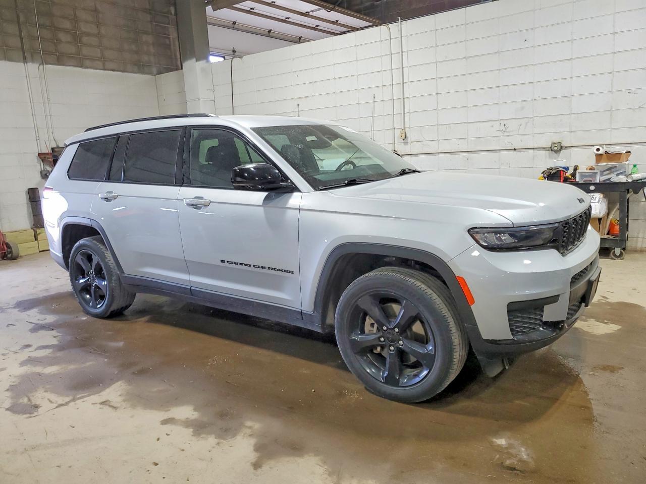 2021 Jeep Grand Cherokee L Laredo - Фото 4