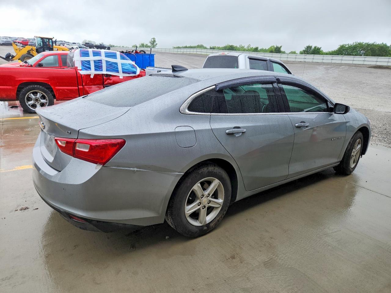 2025 Chevrolet Malibu Ls - Фото 3