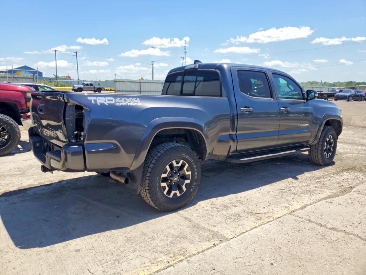 2020 Toyota Tacoma Trd Off-Road - Image 3