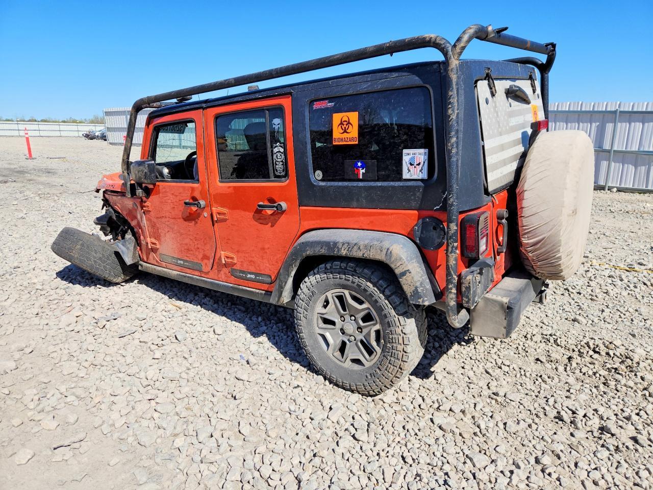 2015 Jeep Wrangler Unlimited Rubicon - Image 2