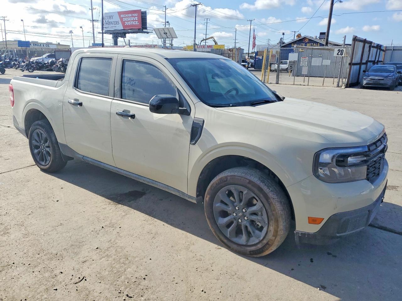 2024 Ford Maverick Lariat - Image 4