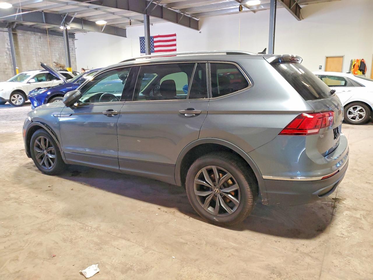 2022 Volkswagen Tiguan Se - Image 2