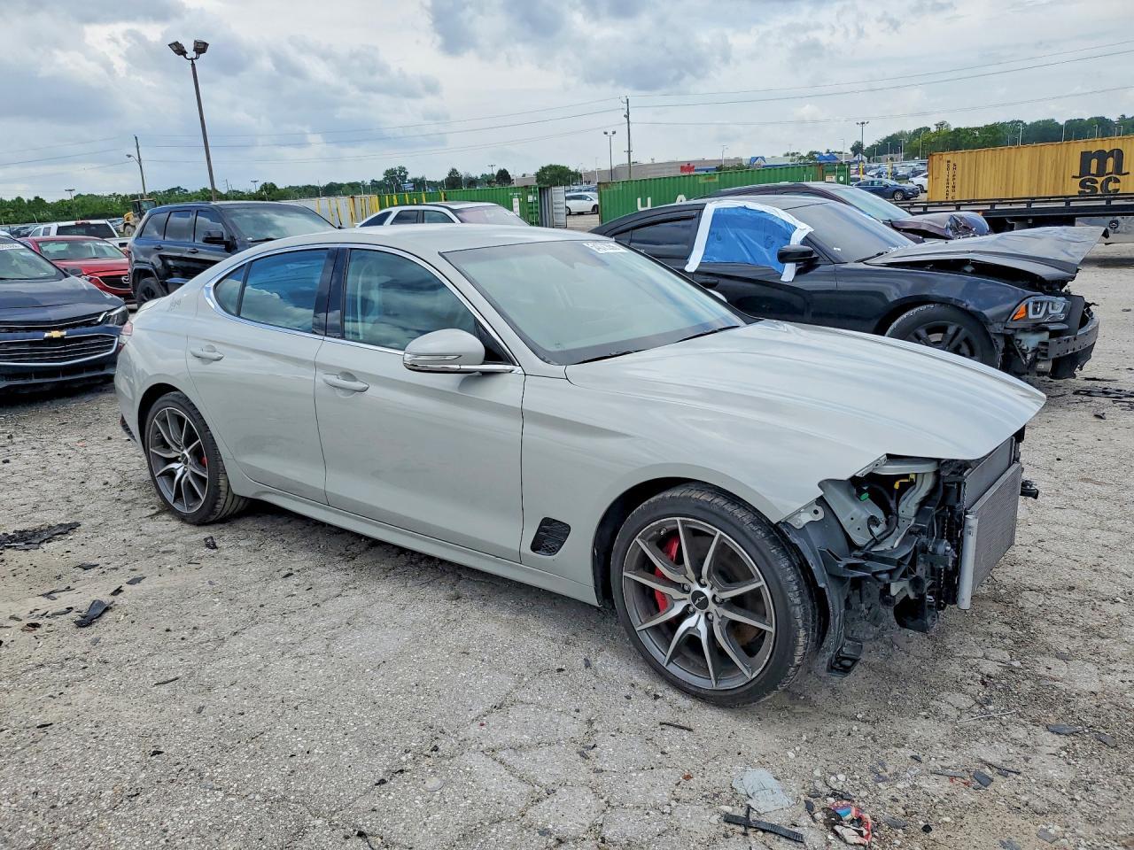 2025 Genesis G70 2.5T Standard - Фото 4
